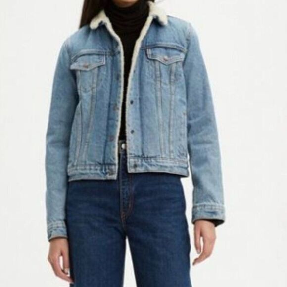 Levi's NWT SzS Slim Fit Divided Blue Original Sherpa Trucker Denim Jean Jacket - Picture 1 of 15
